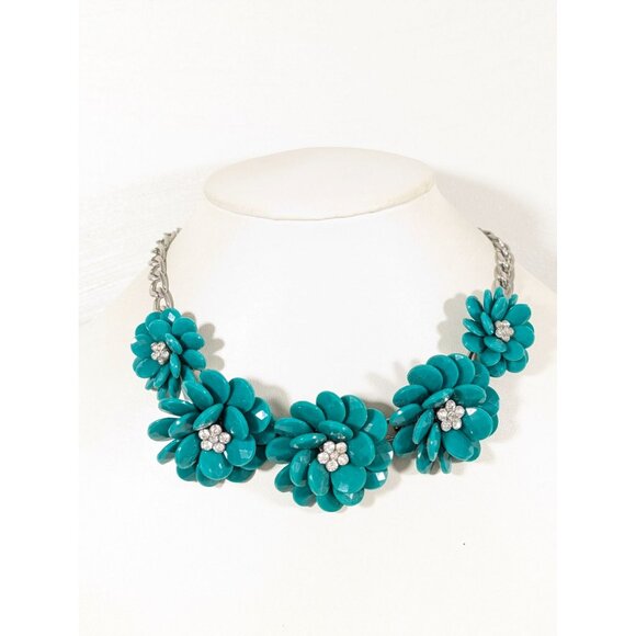 Green Flower Rhinestone Statement Necklace Silver Tone Boho Chunky 20" - Picture 1 of 9